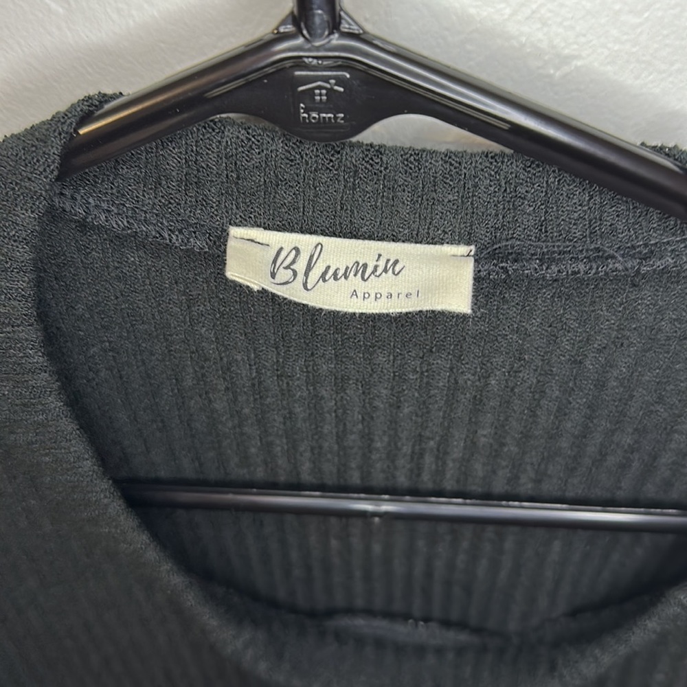 NIP Blumin black long sleeve ribbed top with white stitching M - Picture 8 of 10